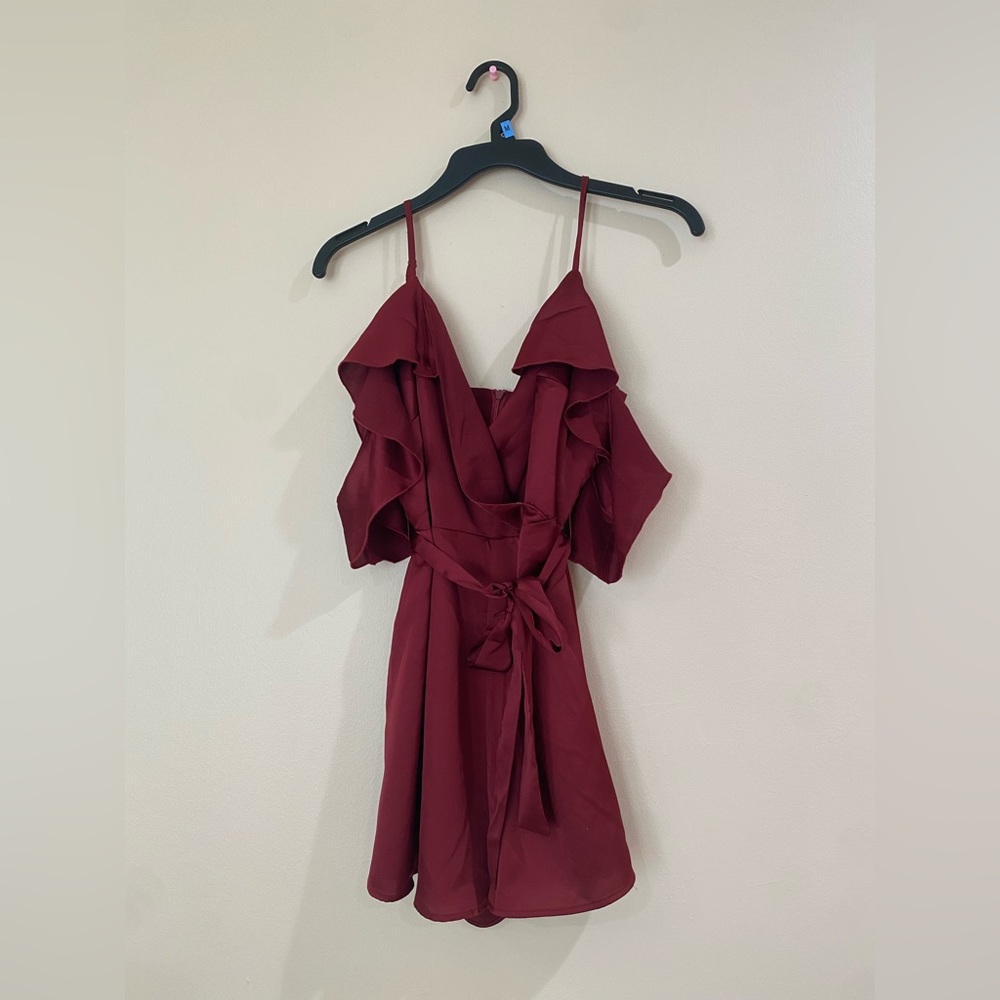 Kimchi blue size 4 wine red romper